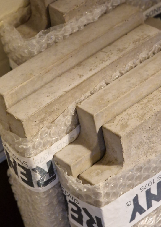 rb73 Einlegeböden für den Quaruba L, 2-teilig