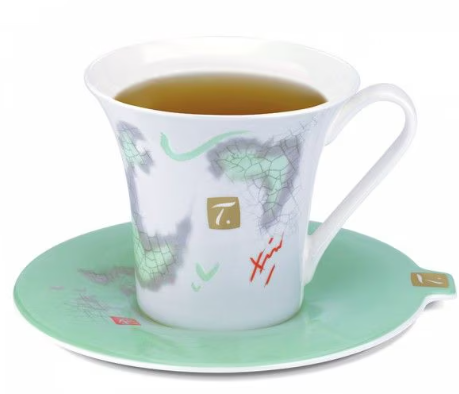 10-teiliges *Nestle Tea Special* Tassen-Set in grün-weiss (nur Abholung möglich) 