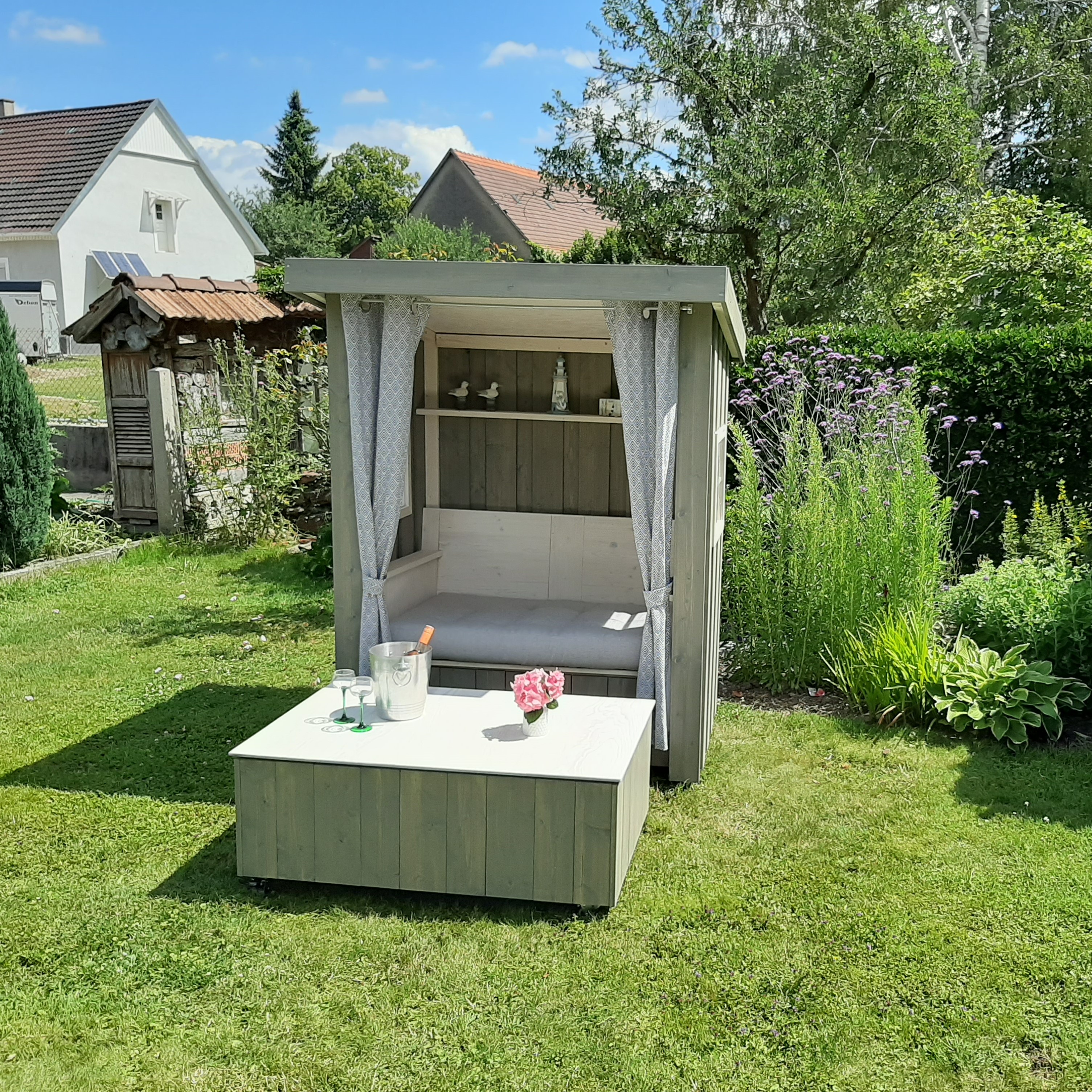 Badischer Strandkorb Skandinavisches Rot (kein Versand - siehe unten)